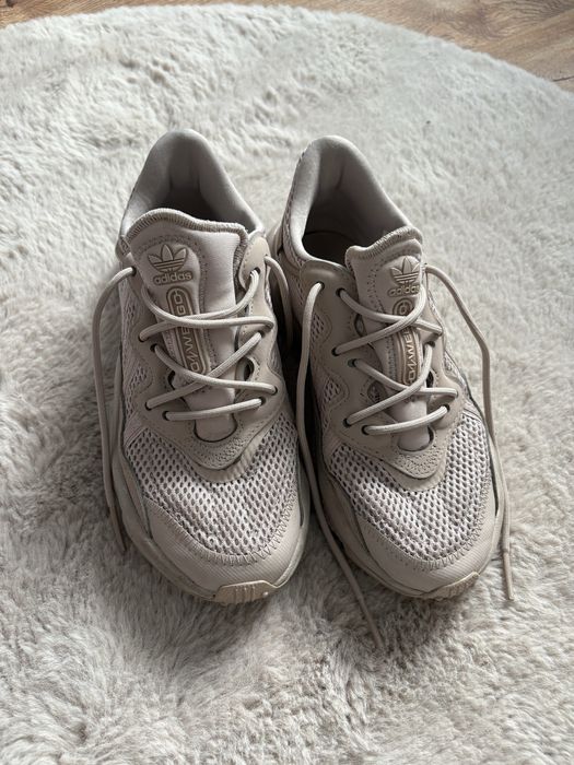 Buty adidas bezowe