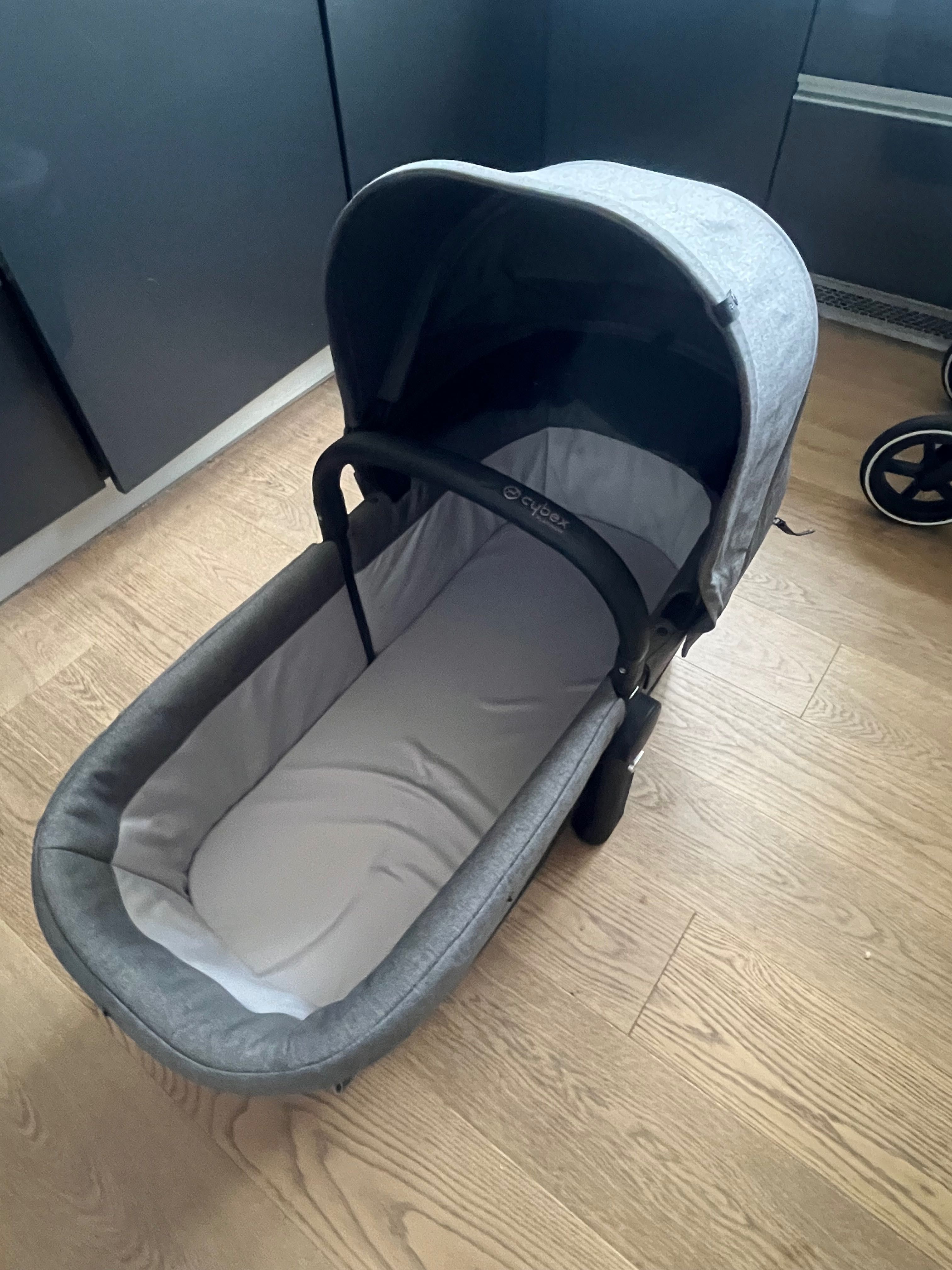Wózek Cybex Priam + gondola + bogate wyposażenie