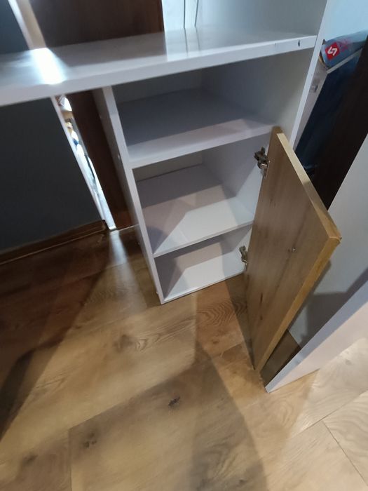 Łóżko, antresola z biurkiem