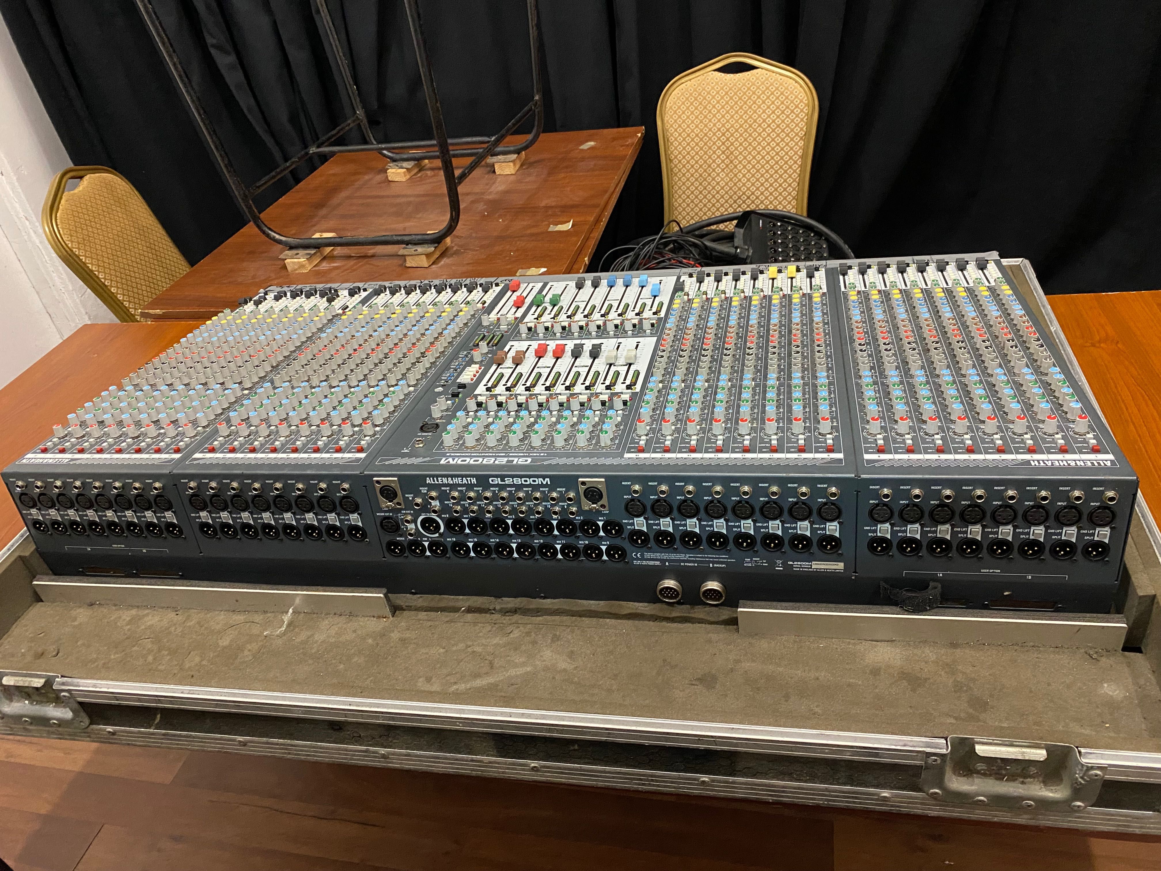 Mixer Allen Heath GL 2800