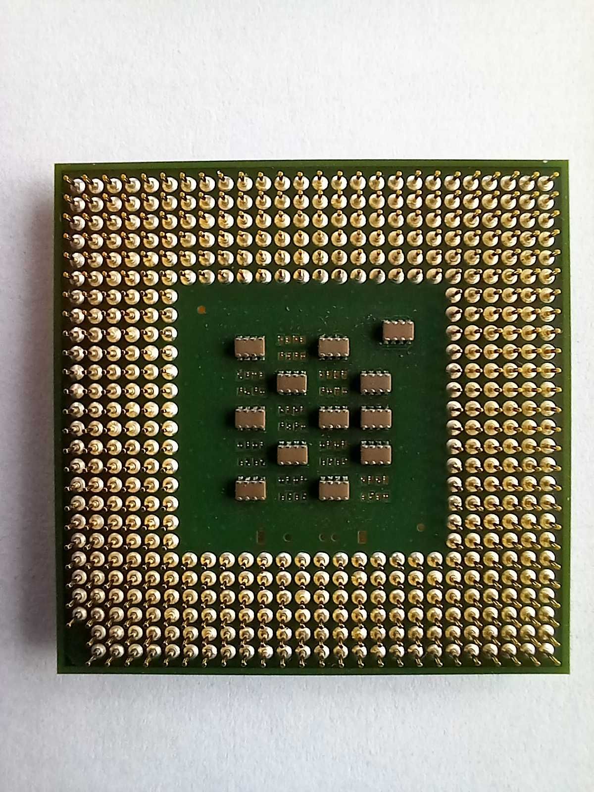 Intel Celeron 2.4GHz /128/400 SL6VU