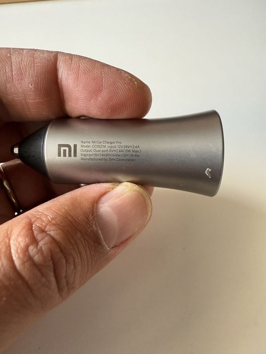 XIAOMI Mi Car Charger Pro Silver
Автомобильное зарядное устройство XIA