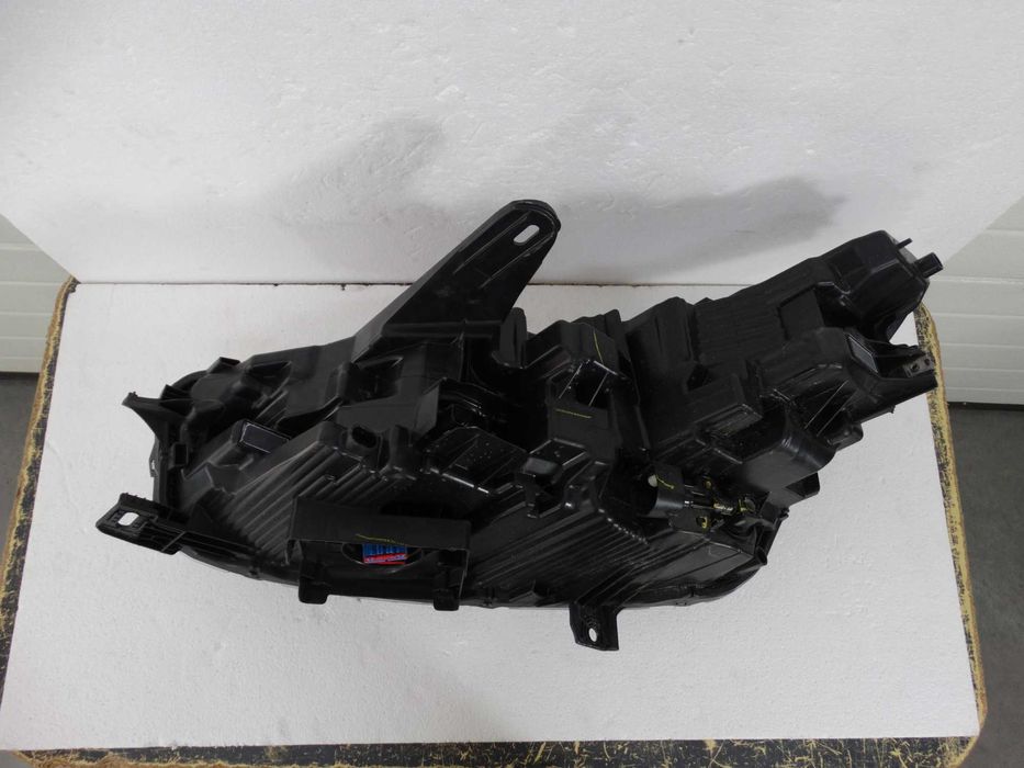 Lampa prawa przednia Ford Mustang Mach-E GT Full Led LJ8B-13E014-BE