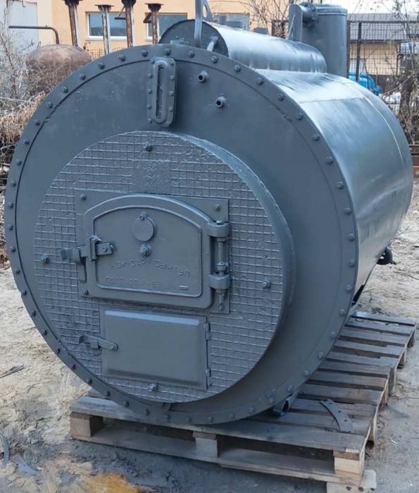 Котел паровий КВ-300 продуктивністю 300 кг/год насиченої пари.