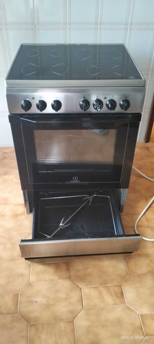 Fogão Indesit 16VMH2A(X)/NL