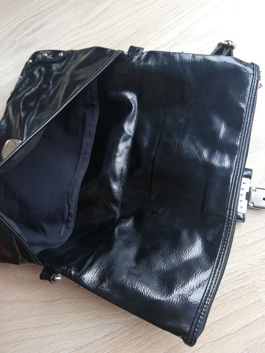 Torebka czarna ze wstawką z motywem zwierzęcym z cekinami