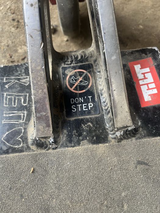 самокат компліт б/у (продаю тому що уже не катаюсь)