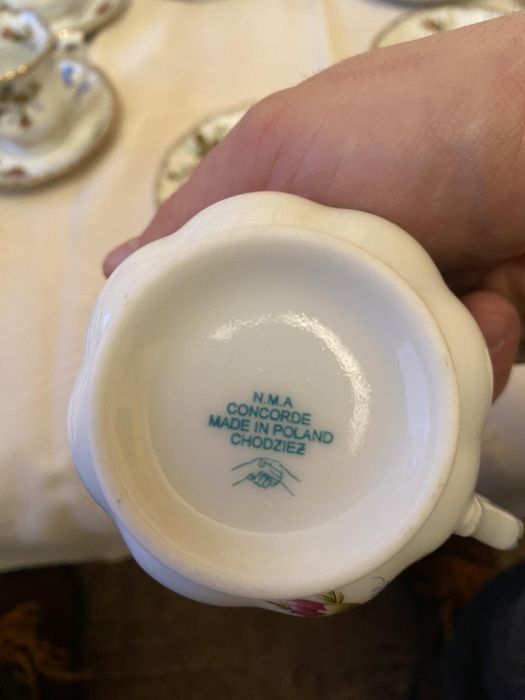 Serwis kawowy z współpracą Chodzież inspiracja Iwona Złota Róża