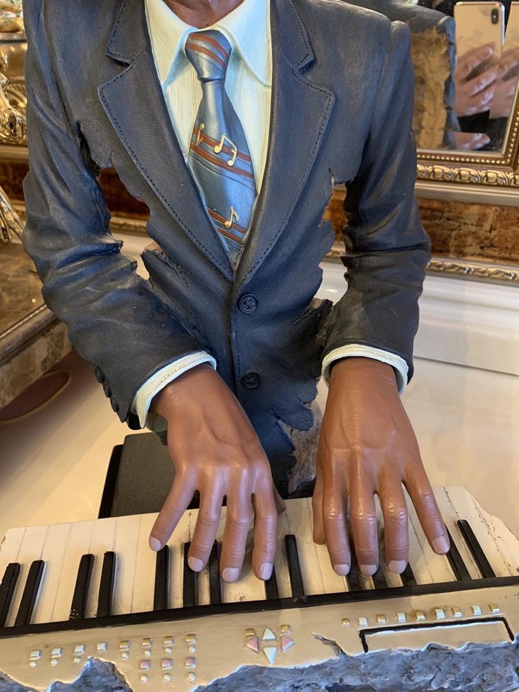 Статуэтка Джаз пианист клавишник 43 см  средний размер