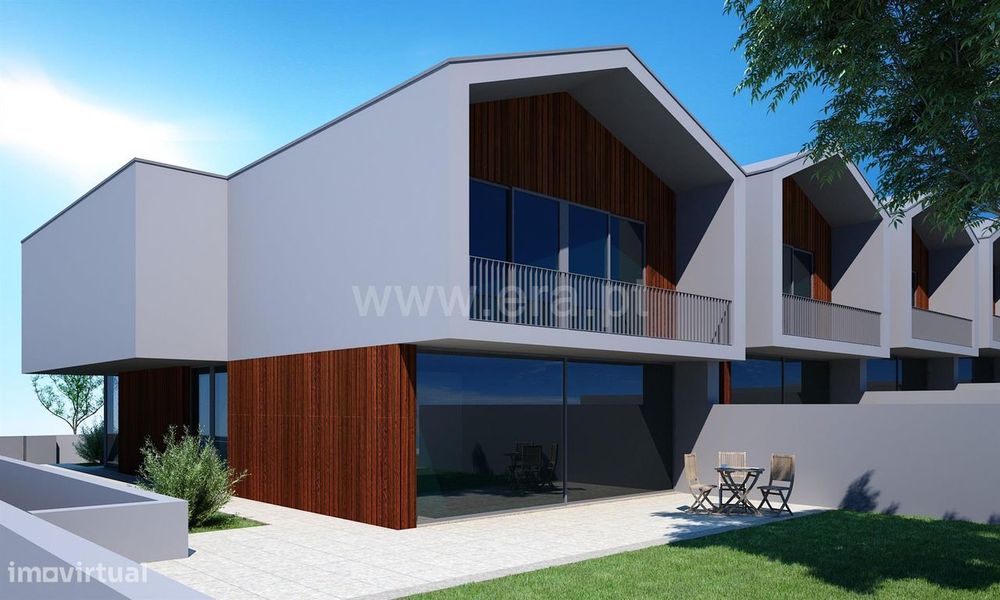 Moradia em banda V4 em Guilhufe, Penafiel