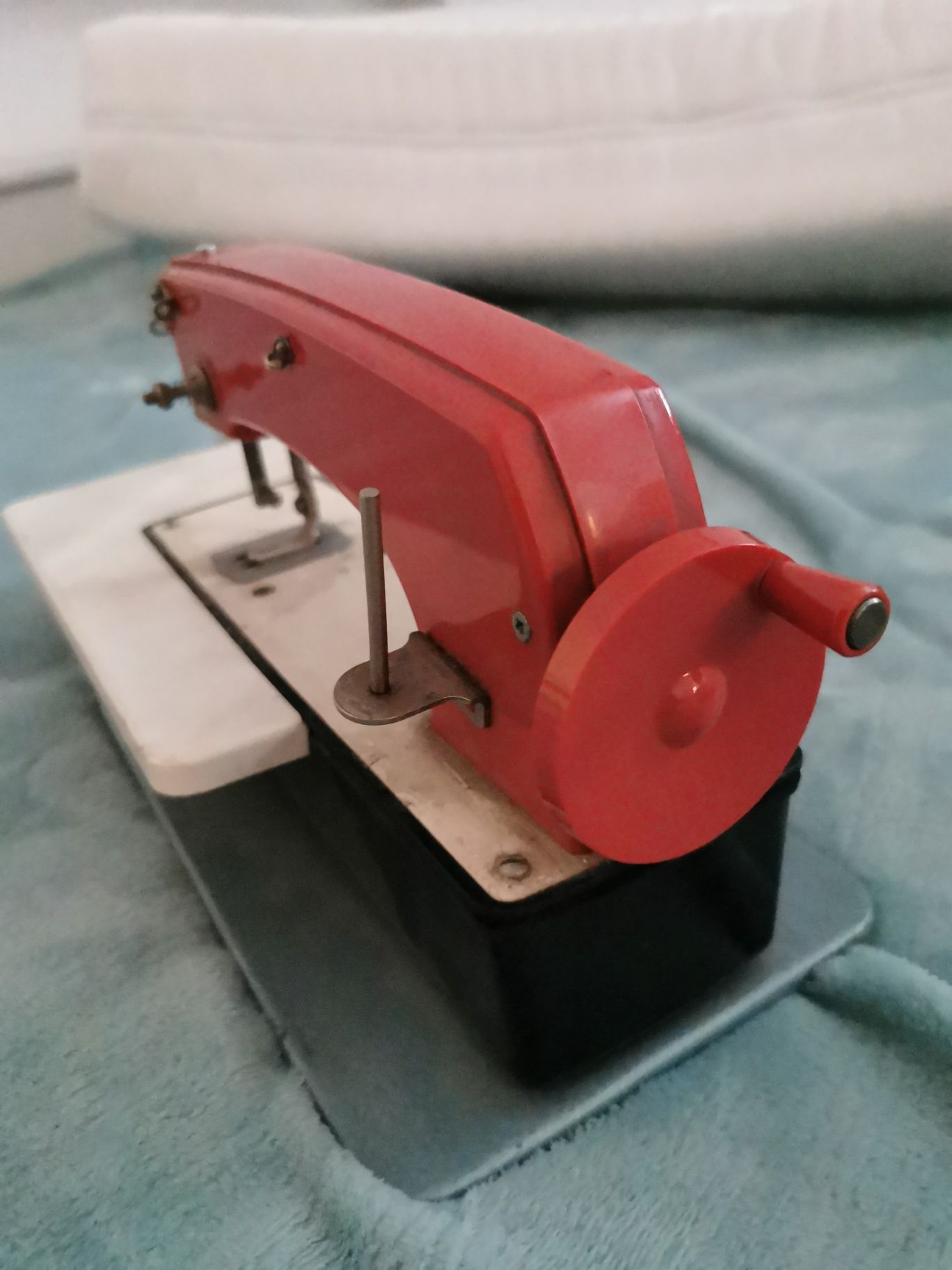Maszyna do szycia- mini, ręczny  napęd (korbka)