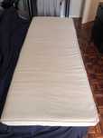 Vendo por 50€ Colchão IKEA como novo 80X200. Transporte não incluído.
