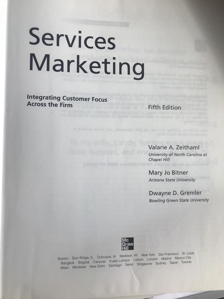 Livro “Services Marketing”