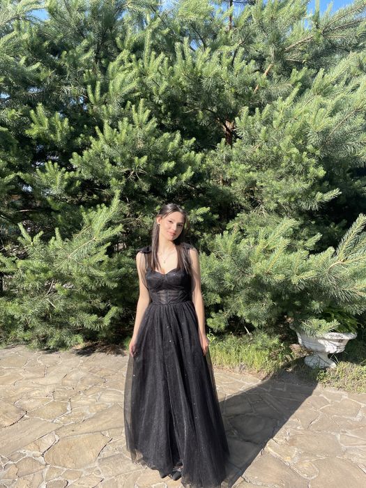 Продам випускну сукню