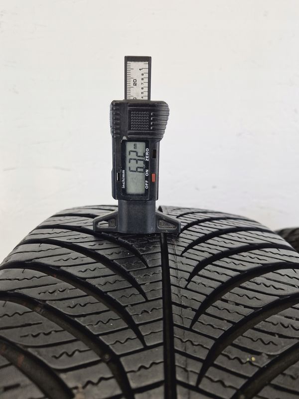 Opony Goodyear Vector 4Seasons 215/50r17/95v