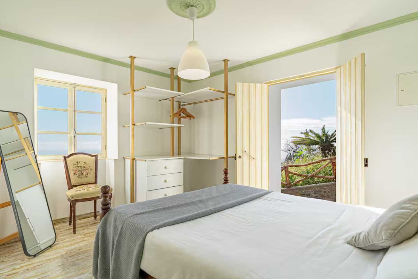 Quinta com 2 casas e 3000m2 na Calheta