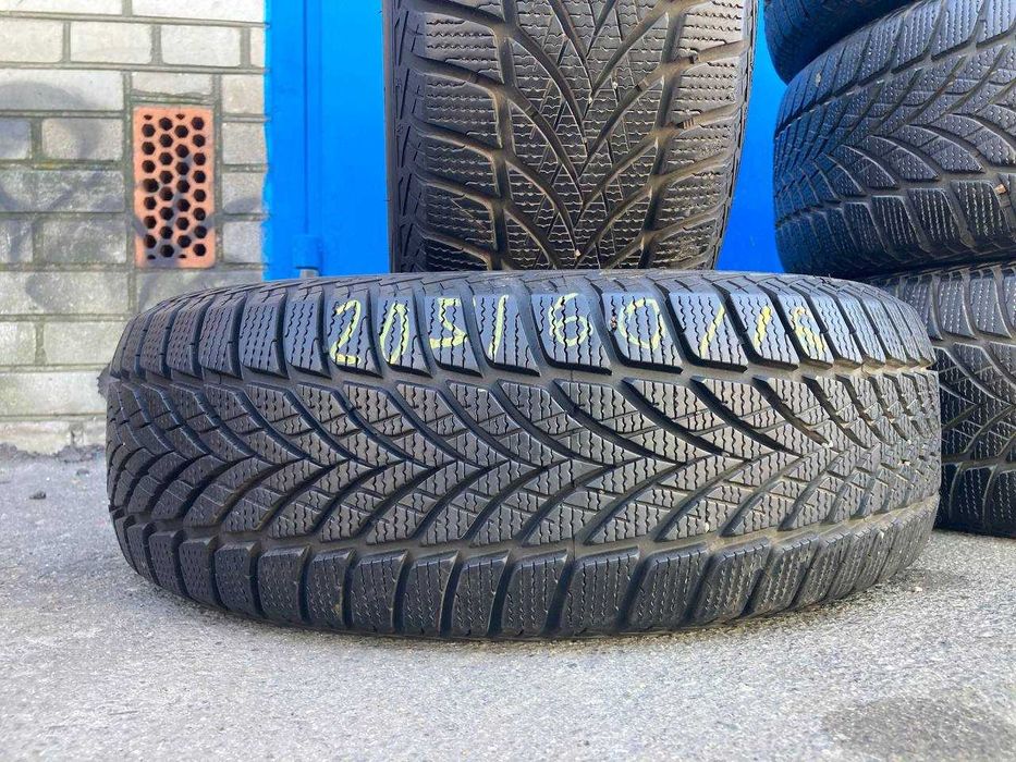 Goauto Купити шини Київ GoodYeaUltragrip ice2 205 60 R16 96T Рік22 7мм