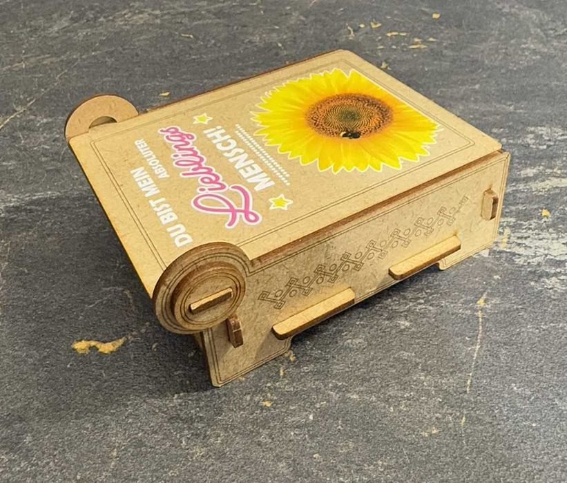 Świeca ręcznie robiona  w pudełku prezent miłosny Candle in the Box