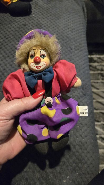 Kolorowy ceramiczny klaun.