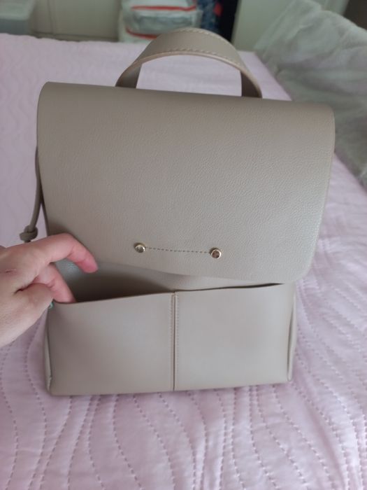 Mochila senhora bege