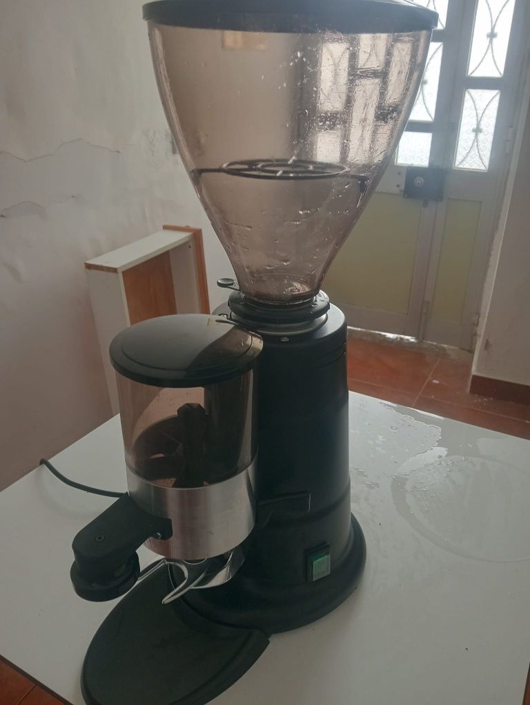 Moinho de café zona olhão