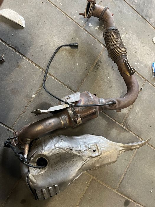 Katalizator Ford Fiesta mk7 1.0