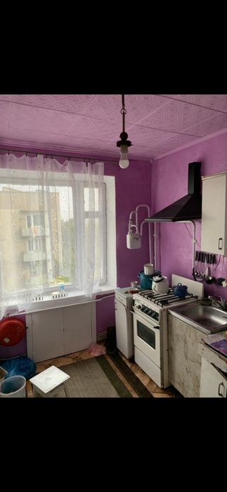 Продам квартиру у пгт Нива трудова 3 ком.