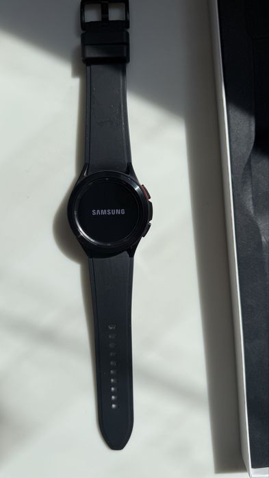 Продаю розумний годинник Smart  Watch Samsung Galaxy 4 Classic 42ml