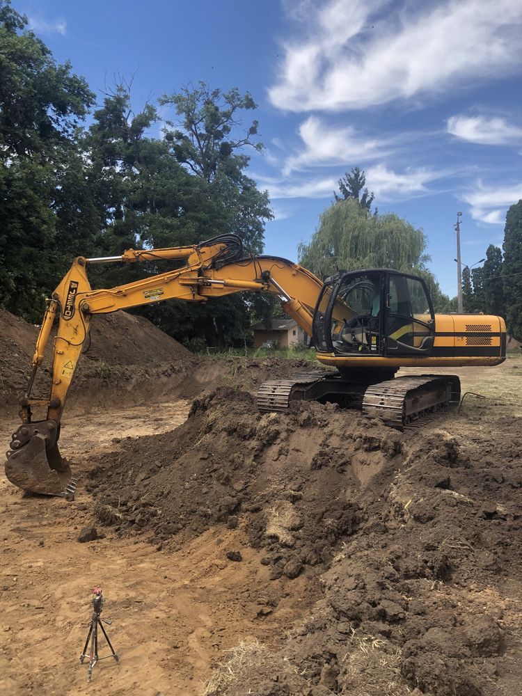 Послуги екскаватора JCB 210
