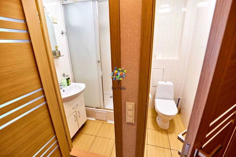 Продам 2к квартиру на Кловській