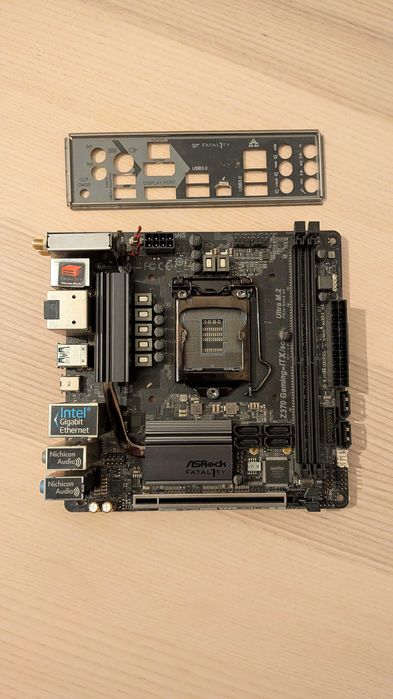 MOTHERBOARD ASROCK Fatal1ty Z370 MINI-ITX