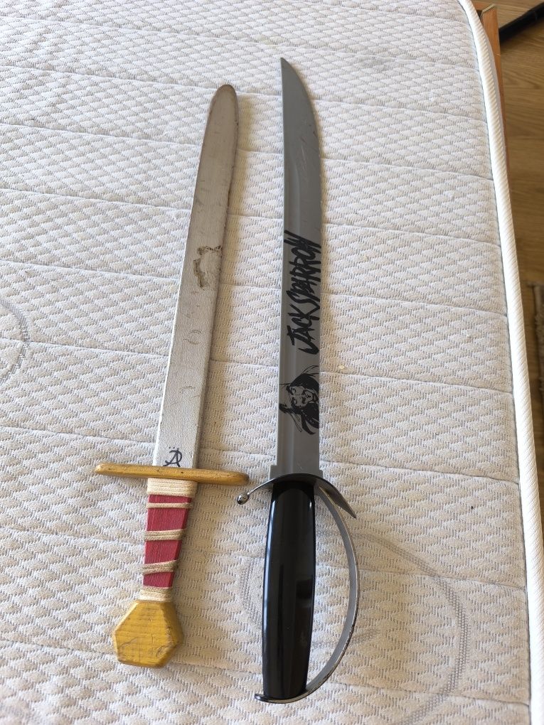 Espadas brinquedos