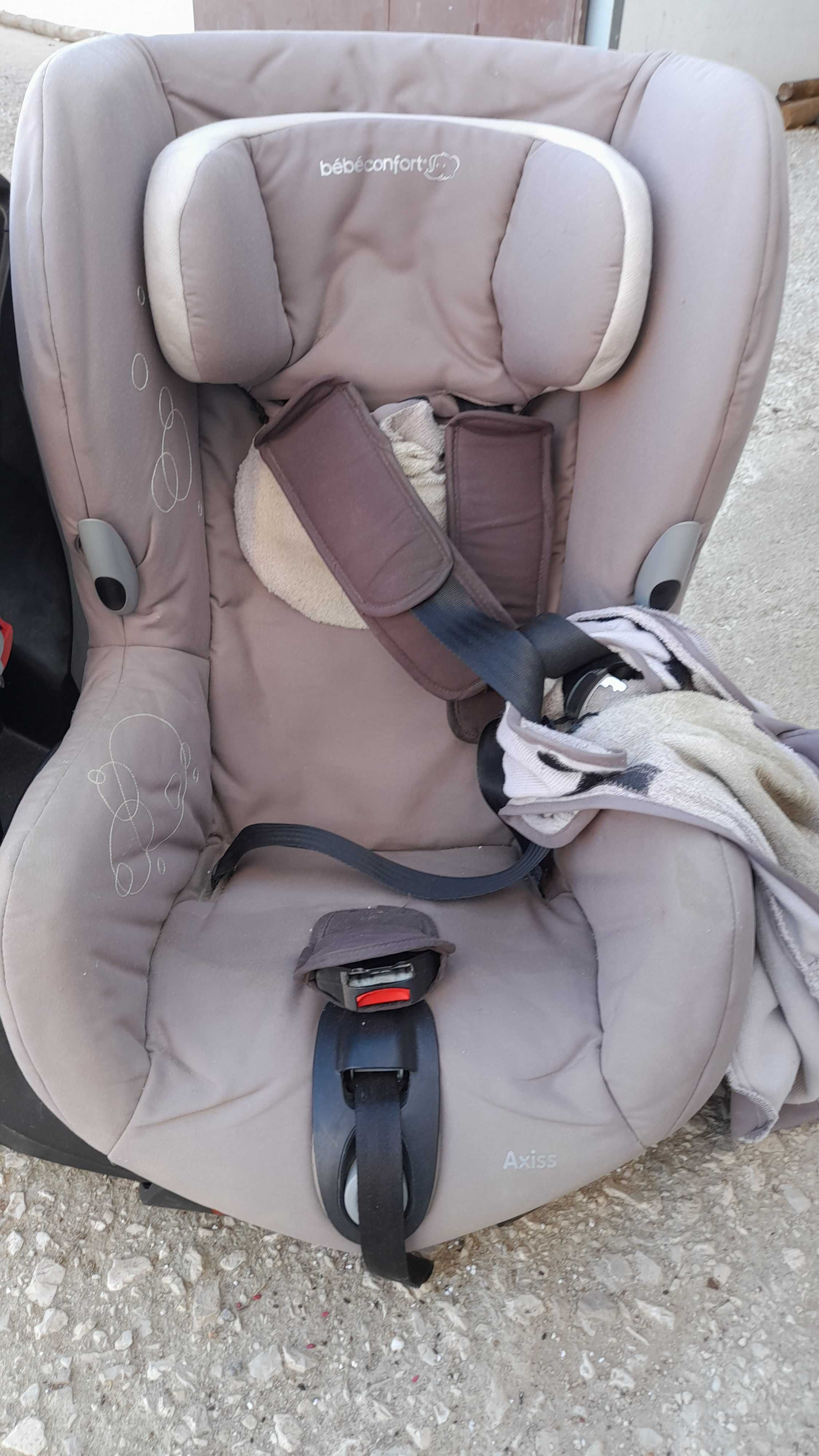 Cadeira bebe rotativa Bébeconfort Axxis