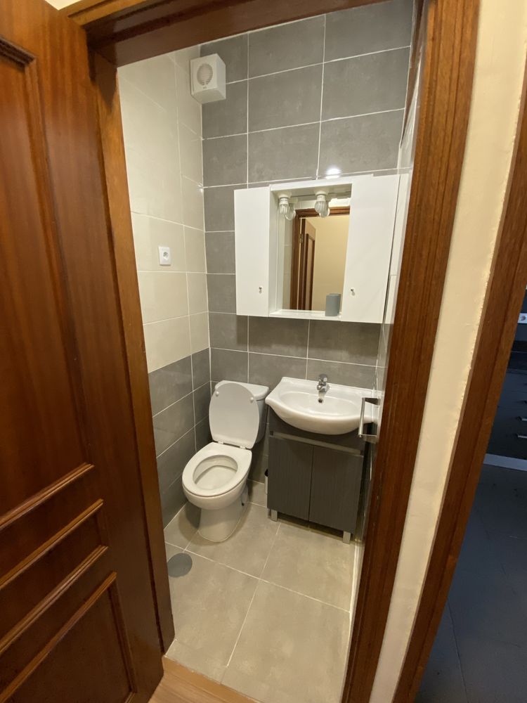 Quarto em Apartamento T4 Para RAPARIGA/Estudante/Trabalhadora/Singular