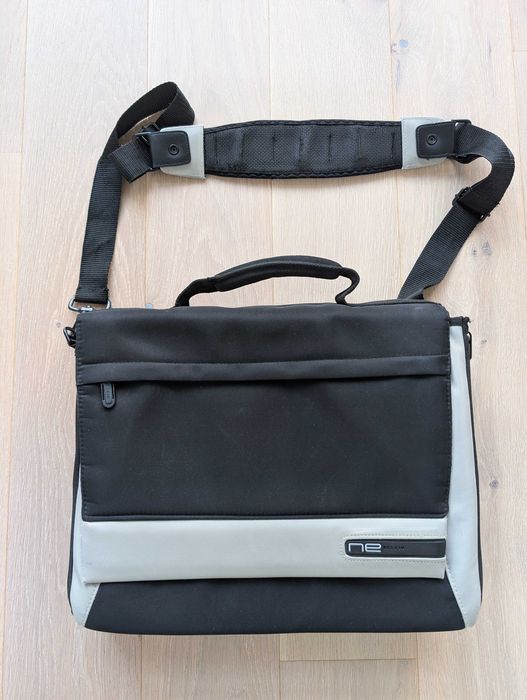 Torba na laptopa Belkin NE