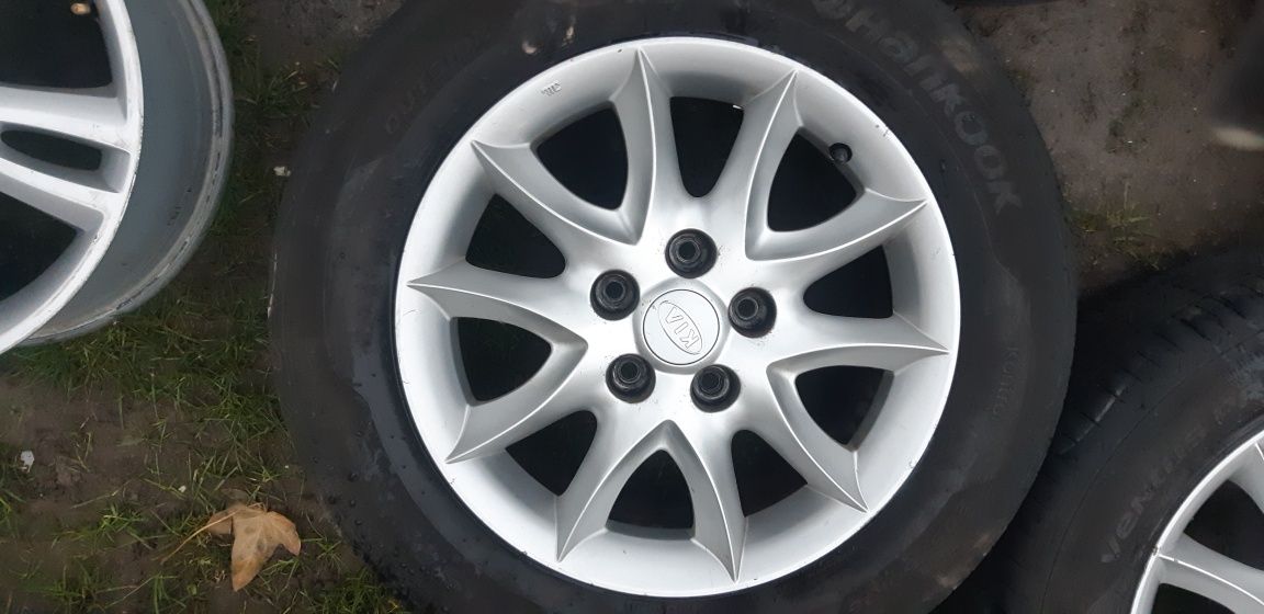 Alufelgi koła lato Kia Carens III 5x114,3 ET51 205/60R16 ori