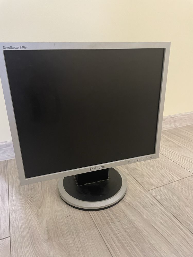 Монітор samsung