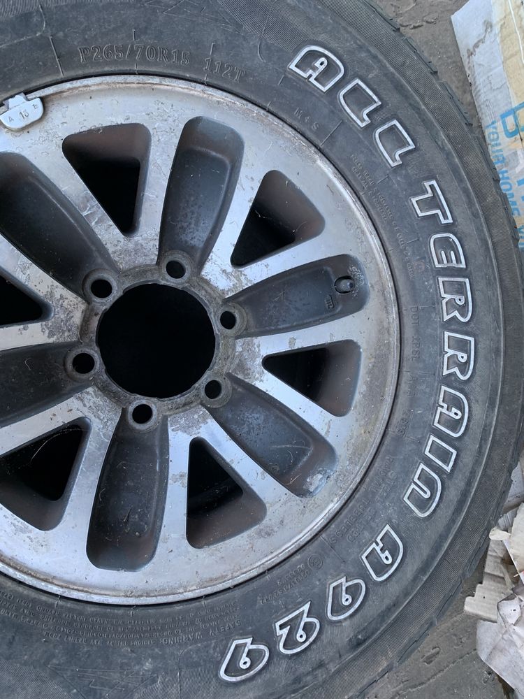Jantes 15” Pajero com 2 pneus 265/70r15