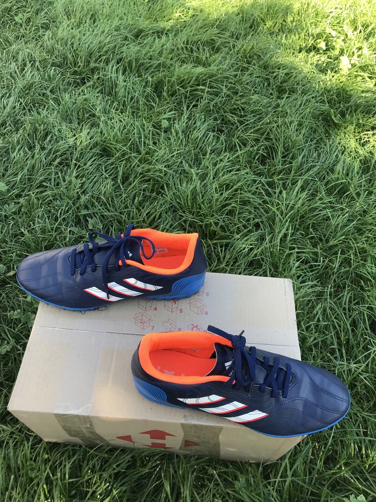 Сороконіжки adidas -р43 (27 см)