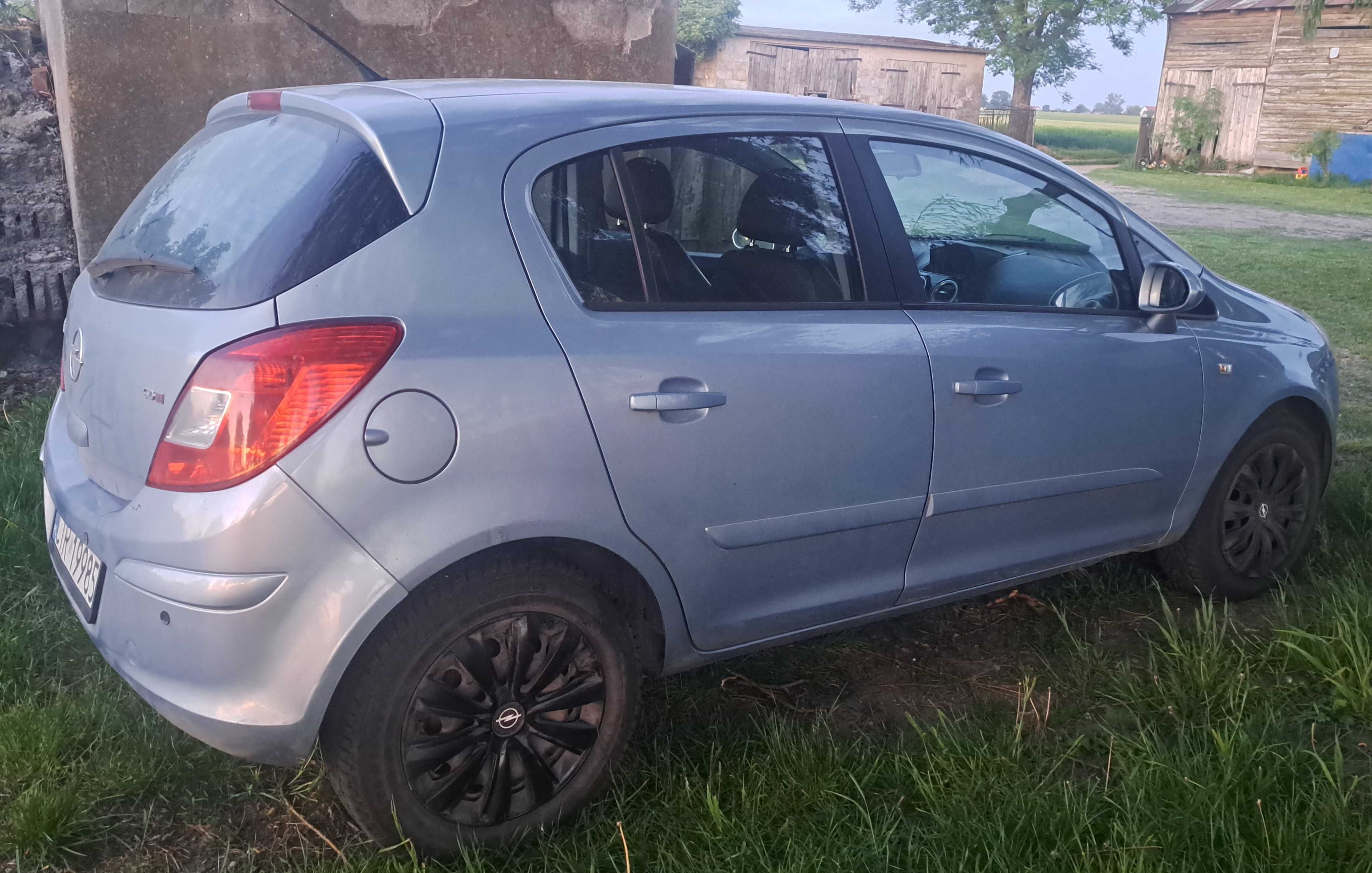 Tanio sprzedam Opel Corsa