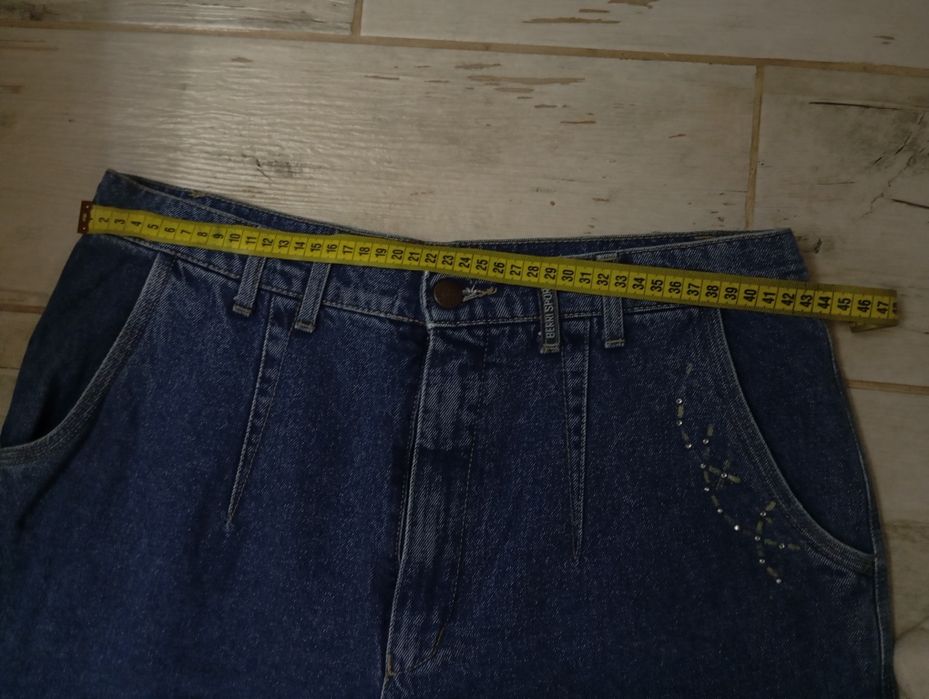 Джинси жіночі в хорошому стані