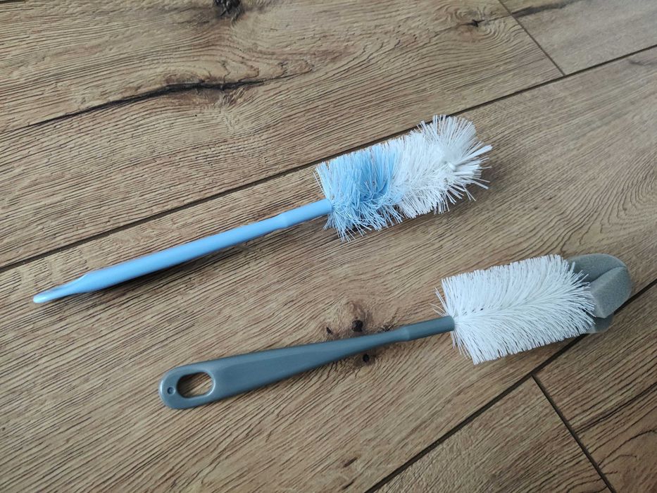 2 szczotki do mycia butelek nowe