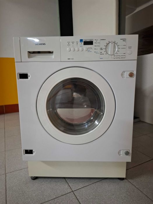 Máquina Lavar roupa Siemens