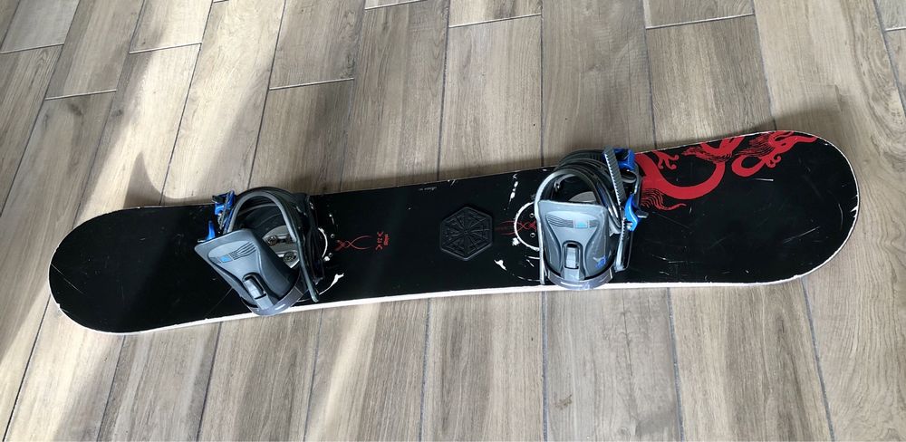 Prancha de snowboard F2 + fixações K2