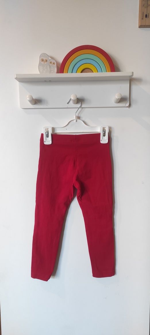 Czerwone legginsy Lindex. Rozmiar 104