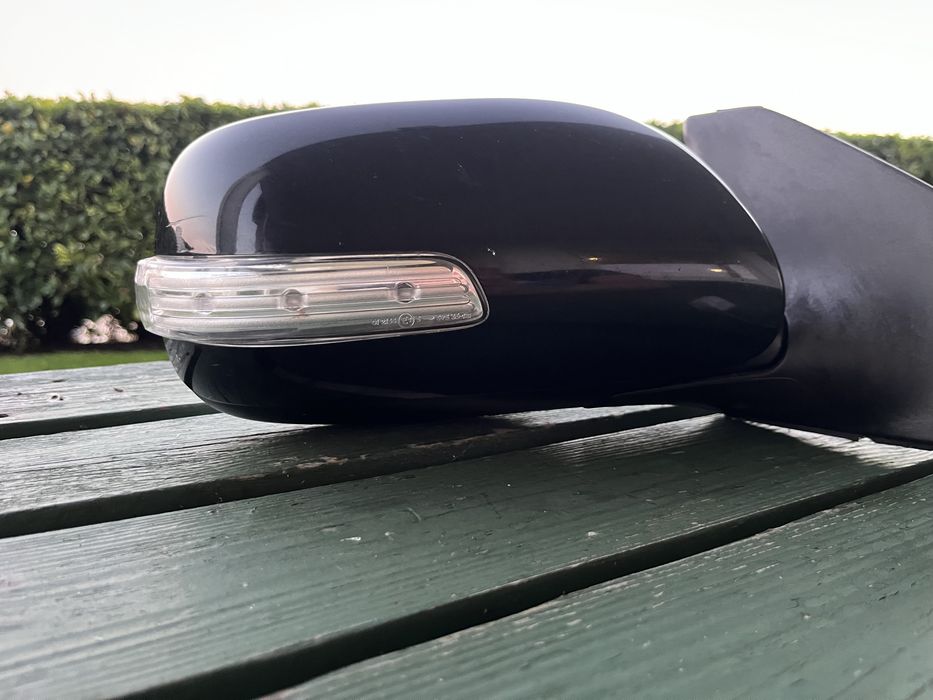 Зеркало правое  дл Toyota avensis T25 рест.