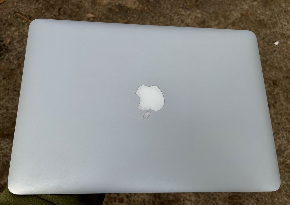 MacBook Air 13 2017 MacOs Sequoia 8Gb 128Gb  Відмінний стан Макбук
