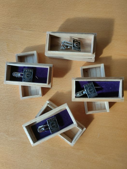 alfinetes de gravata antigos "Petri".