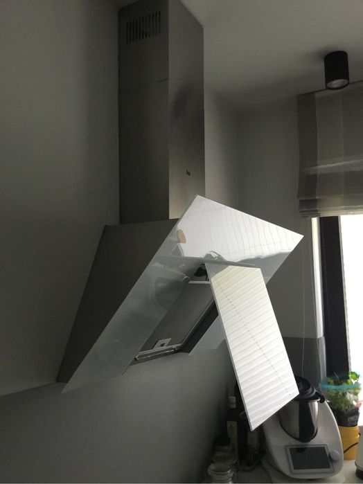 Okap szklany biały Teka