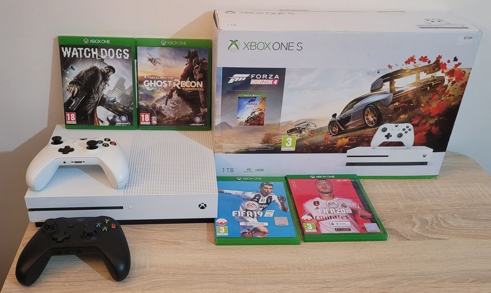 X-Box One S - 1 Tb, 2 Pady plus zestaw gier - Edycja Forza Horizon